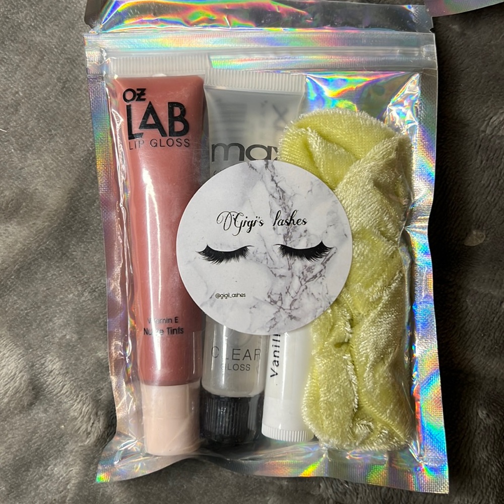 Lip gloss and lip Tint 🥰
